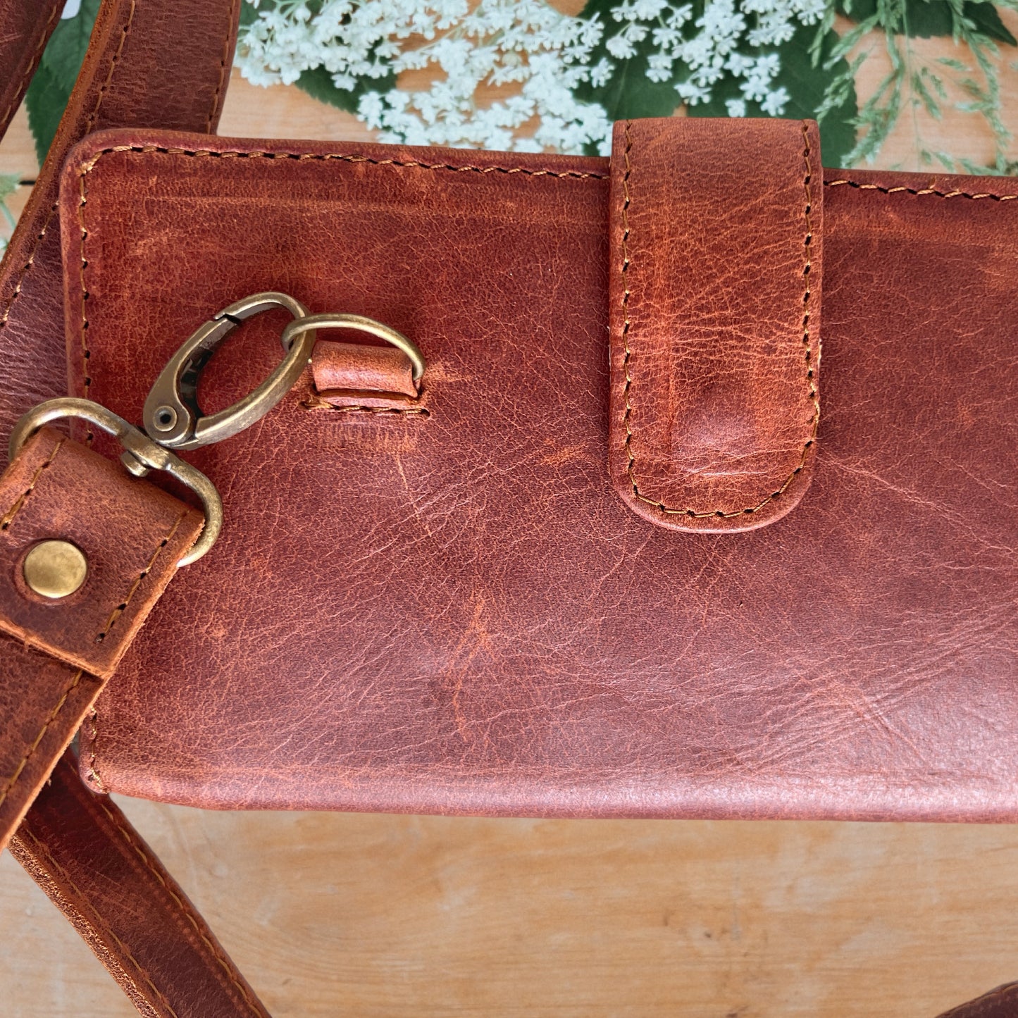 PHOENIX SLING PURSE