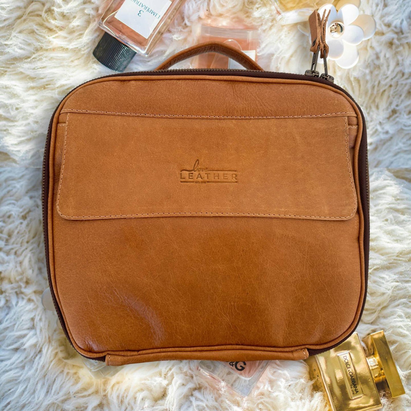 THE BEAUTY BOX