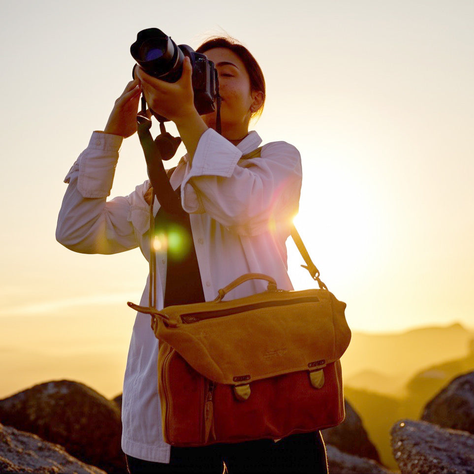 THE CAMERA BAG