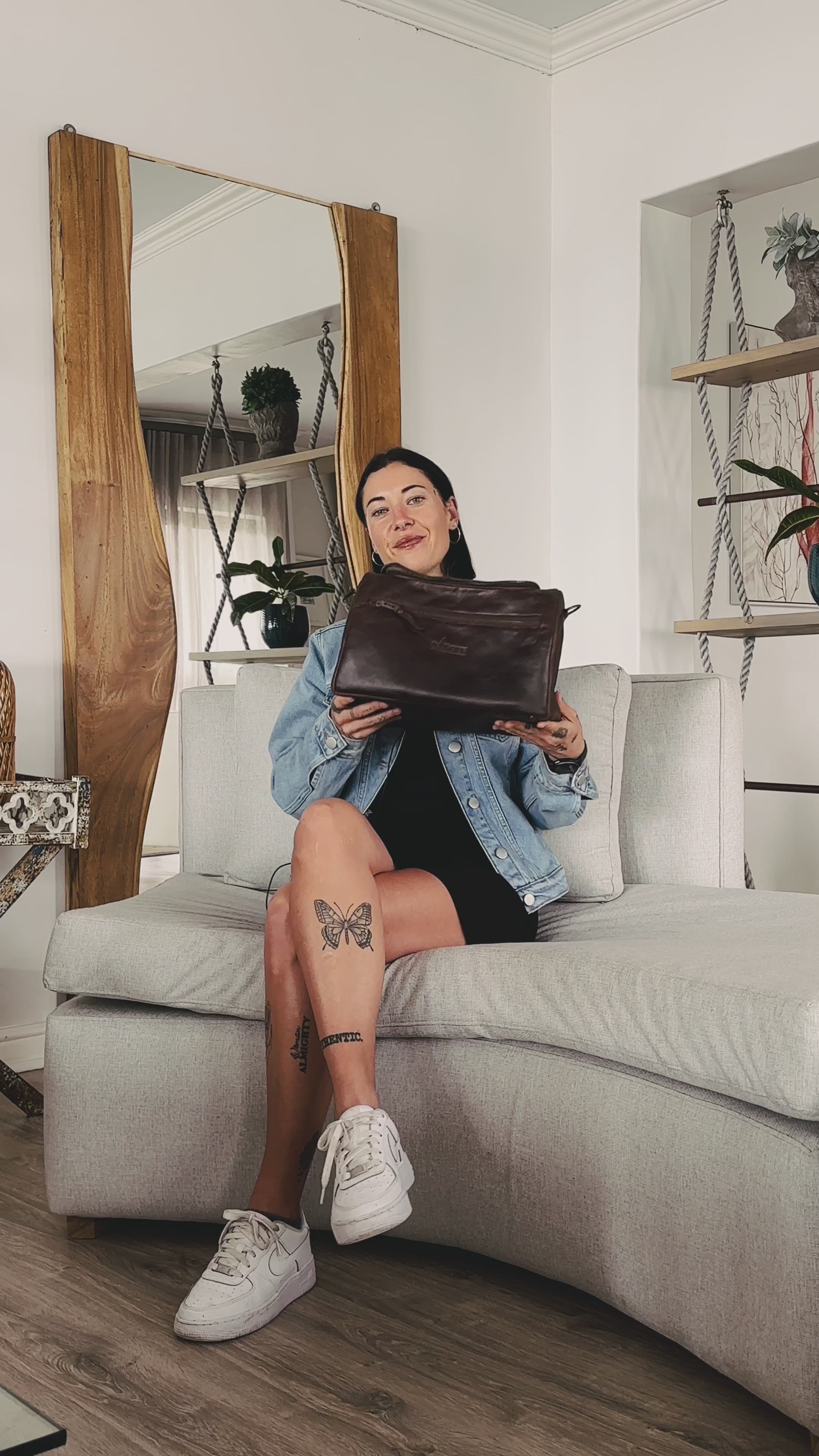 THE VANITY – Love Leather SA